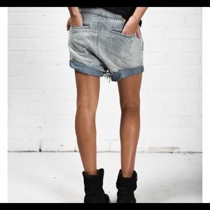 One Teaspoon Hunters